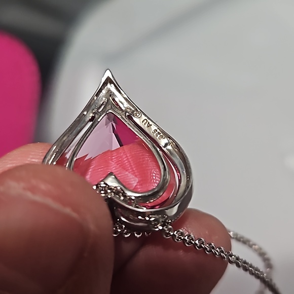 MICHAEL KORS NWT crossbody and Silver heart necklace bundle - Picture 4 of 8